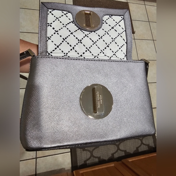 Kate Spade Newbury Lane Sally Saffiano Leather Pewter crossbody purse EUC - Picture 10 of 16